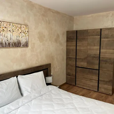 комфорт 2 близо до летището *