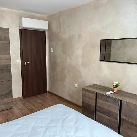 Appartamento комфорт 2 близо до летището Sofia