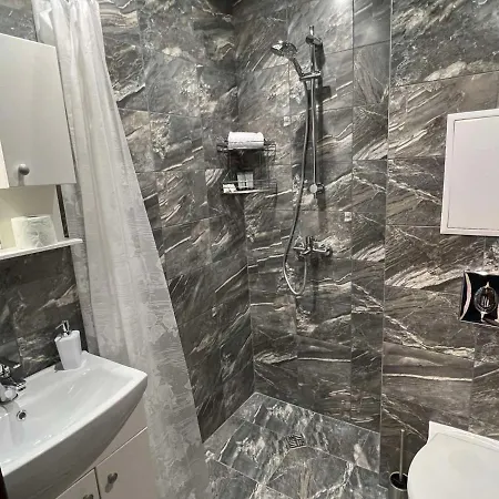 комфорт 2 близо до летището Apartament *