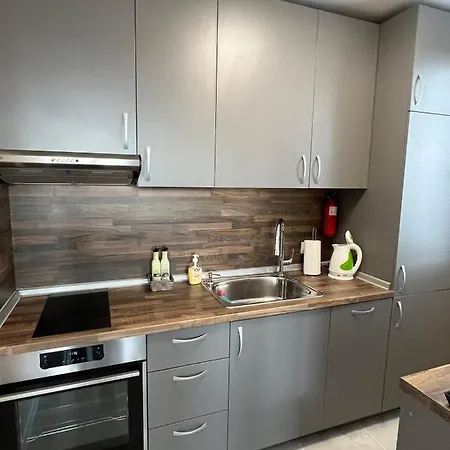 комфорт 2 близо до летището סופיה