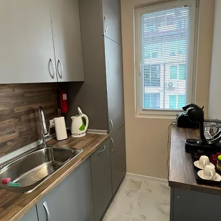 комфорт 2 близо до летището Apartment Sofia