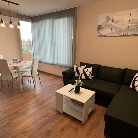 комфорт 2 близо до летището *