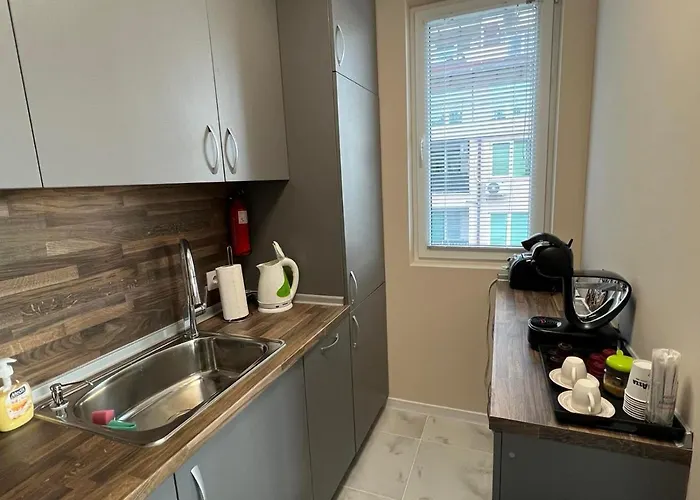 комфорт 2 близо до летището アパート ソフィア